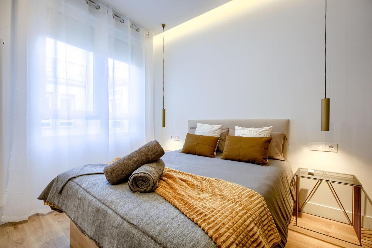 El Cielo: Lujoso Atico En Madrid Centro Apartamento Exterior foto